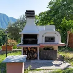 Ina's Garden Nicolas Suite, Σπίτι διακοπών *