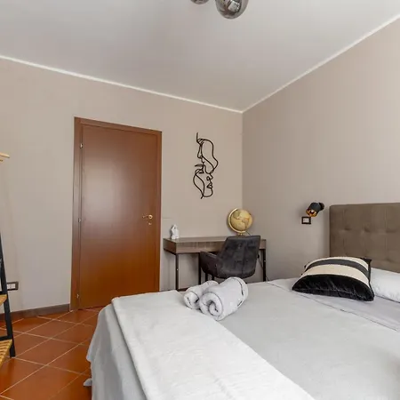 Ina's Garden Nicolas Vakantiehuis Lenno