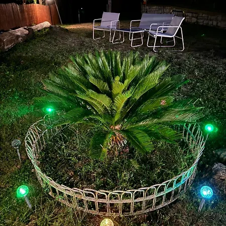 Ina's Garden Nicolas Vakantiehuis *