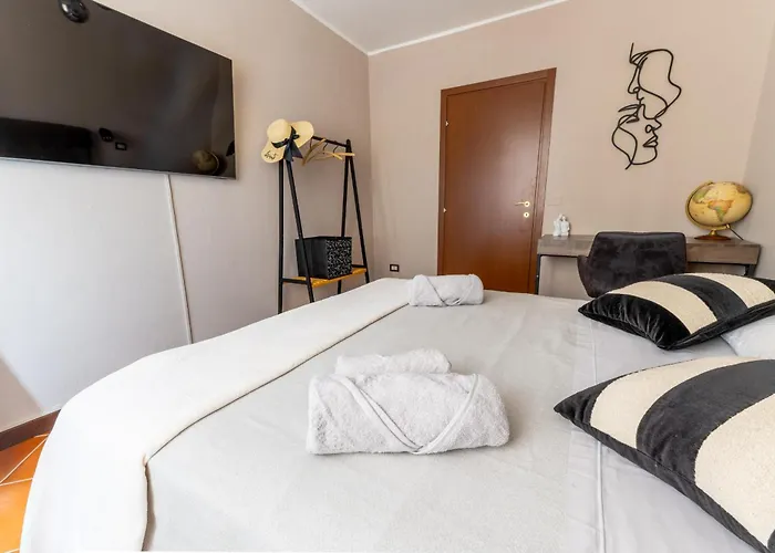 Semesterbostad Ina's Garden Nicolas *