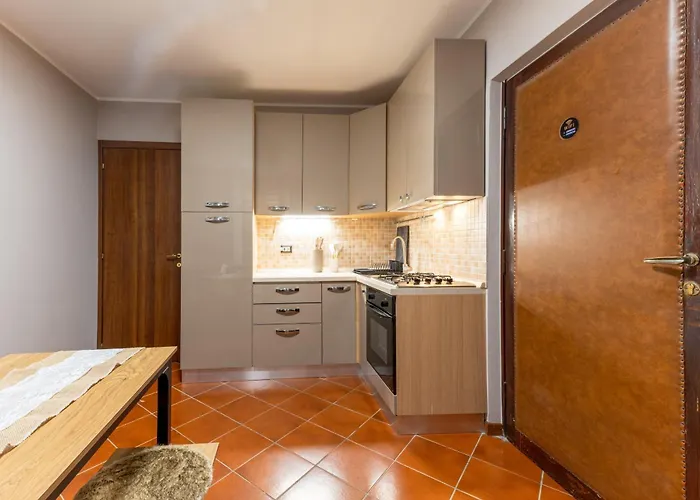 Ina's Garden Nicolas Semesterbostad *